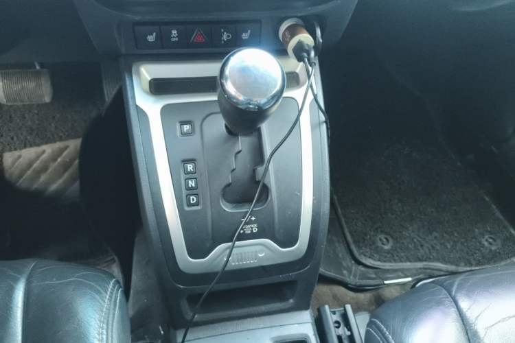 Used Jeep Compass 2015 2.0L Two-Wheel Drive Luxury Edition Gear Lever