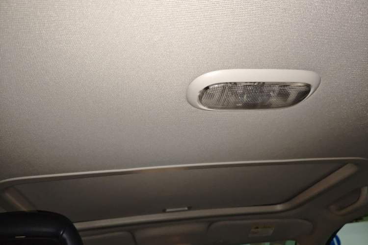 Used Jeep Compass 2015 2.0L Two-Wheel Drive Luxury Edition Headliner