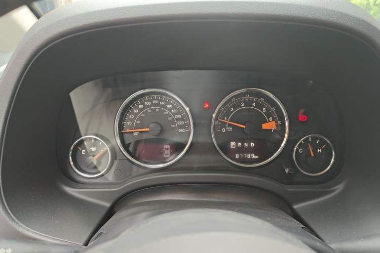 Used Jeep Compass 2015 2.0L Two-Wheel Drive Luxury Edition Instrument Cluster
