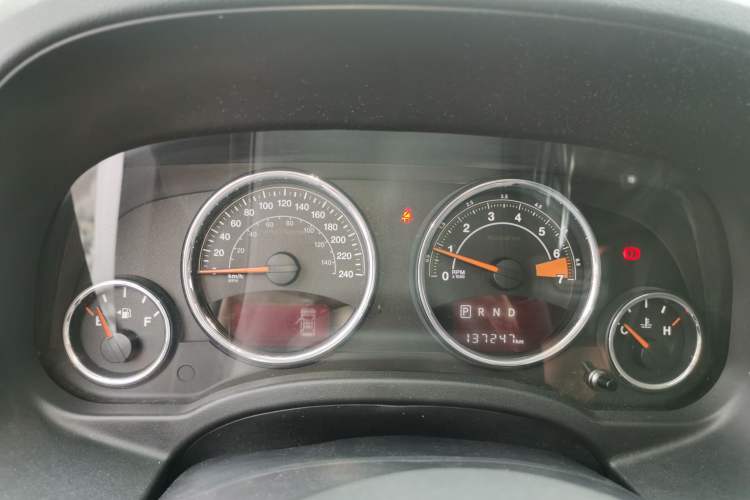 Used Jeep Compass 2015 2.0L Two-Wheel Drive Luxury Edition Instrument Cluster