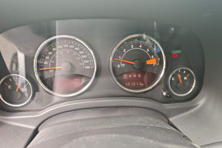 Used Jeep Compass 2015 2.0L Two-Wheel Drive Luxury Edition Instrument Cluster