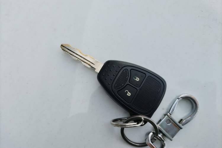 Used Jeep Compass 2015 2.0L two-wheel drive sport version Interior 1