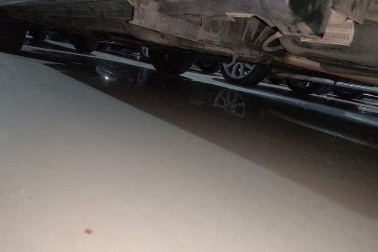 Used Jeep Compass 2015 2.0L Two-Wheel Drive Luxury Edition Left Side Sill