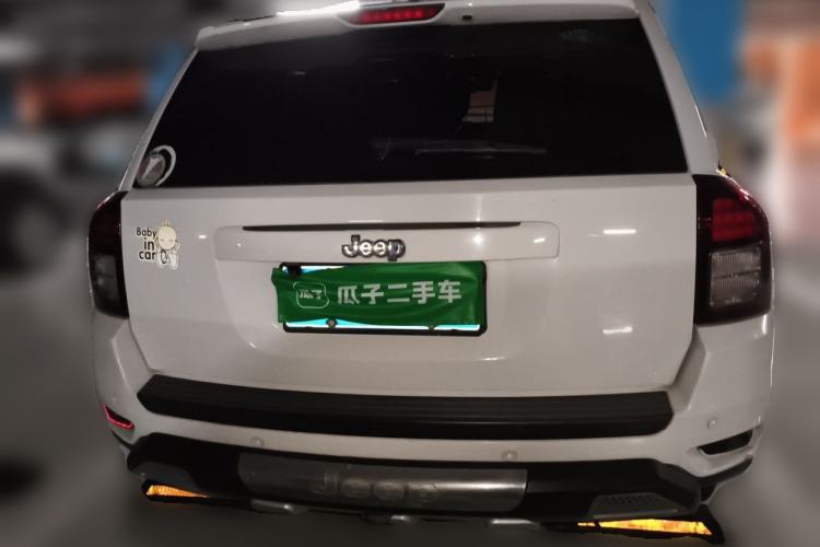 Used Jeep Compass 2015 2.0L two-wheel drive sport version Rear