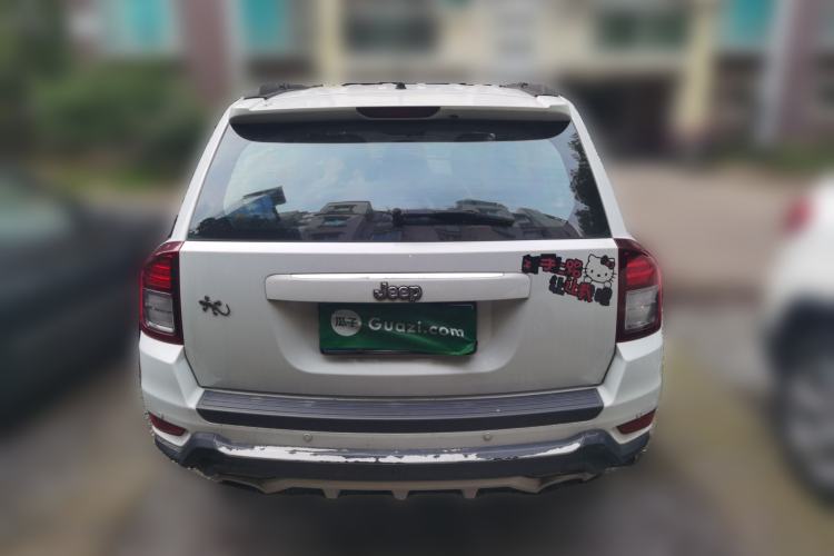 Used Jeep Compass 2015 2.0L two-wheel drive sport version Rear