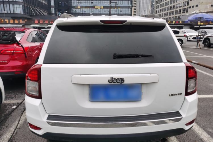 Used Jeep Compass 2015 2.0L Two-Wheel Drive Luxury Edition Rear