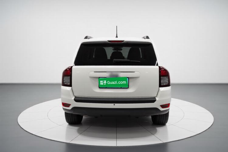 Used Jeep Compass 2015 2.0L two-wheel drive sport version Rear