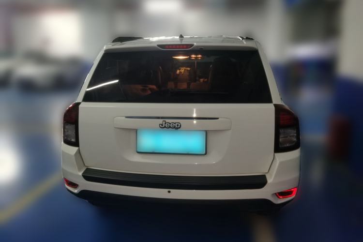 Used Jeep Compass 2015 2.0L two-wheel drive sport version Rear