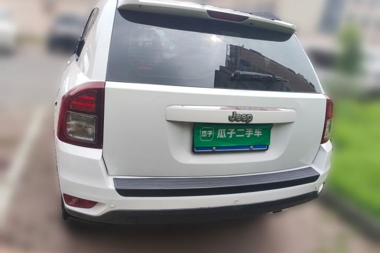 Used Jeep Compass 2015 2.0L two-wheel drive sport version Rear