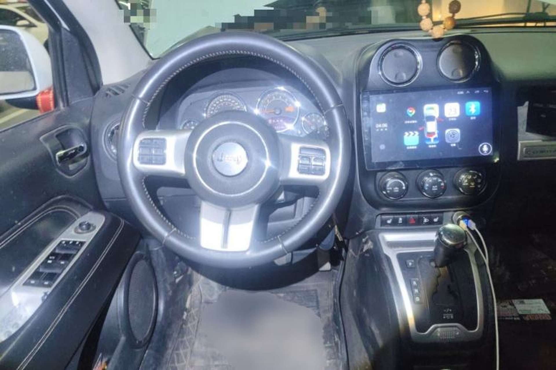Used Jeep Compass 2015 2.0L Two-Wheel Drive Luxury Edition Steering Wheel