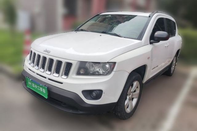 Used Jeep Compass 2015 2.0L two-wheel drive sport version