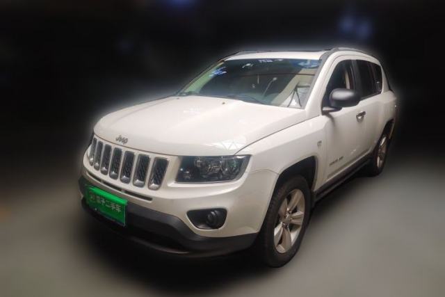 Used Jeep Compass 2015 2.0L two-wheel drive sport version