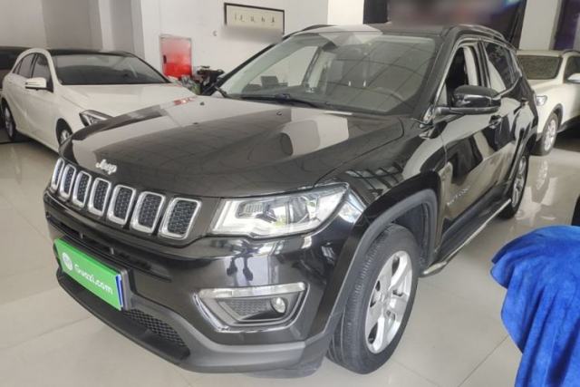 Ojetý Jeep Compass 2017 200T Automatic Family Edition