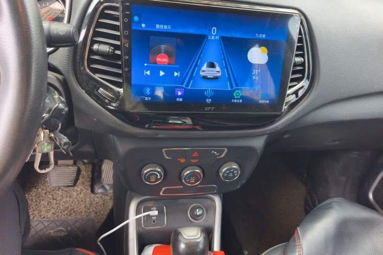 Used Jeep Compass 2017 200T Automatic Enjoyment Version Audio And AC Panel