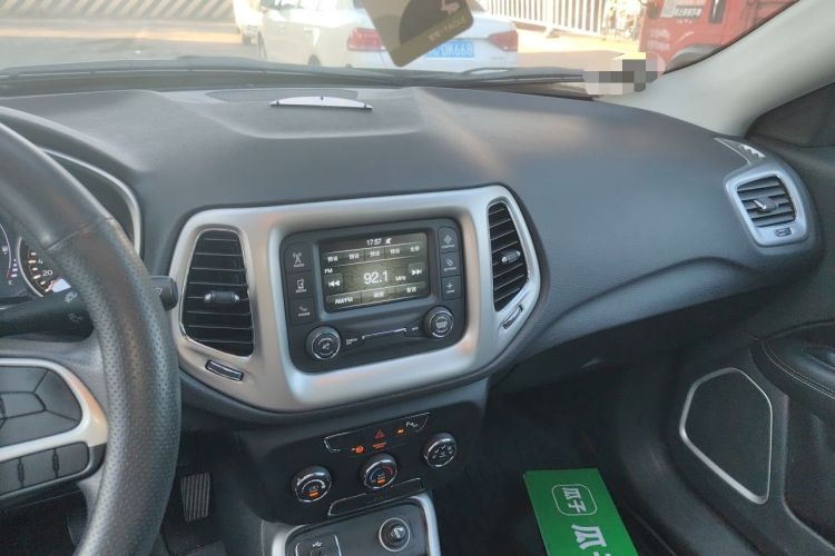 Used Jeep Compass 2017 200T Automatic Enjoyment Version Audio And AC Panel