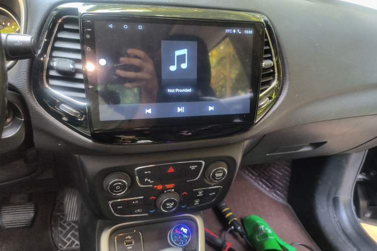 Used Jeep Compass 2017 200T Automatic Family Edition Audio And AC Panel