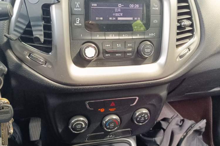 Used Jeep Compass 2017 200T Manual Enjoy Edition Audio And AC Panel