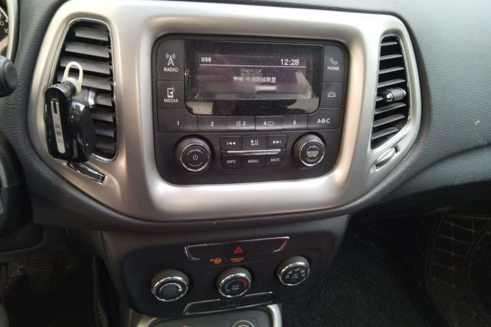 Used Jeep Compass 2017 200T Manual Enjoy Edition Audio And AC Panel