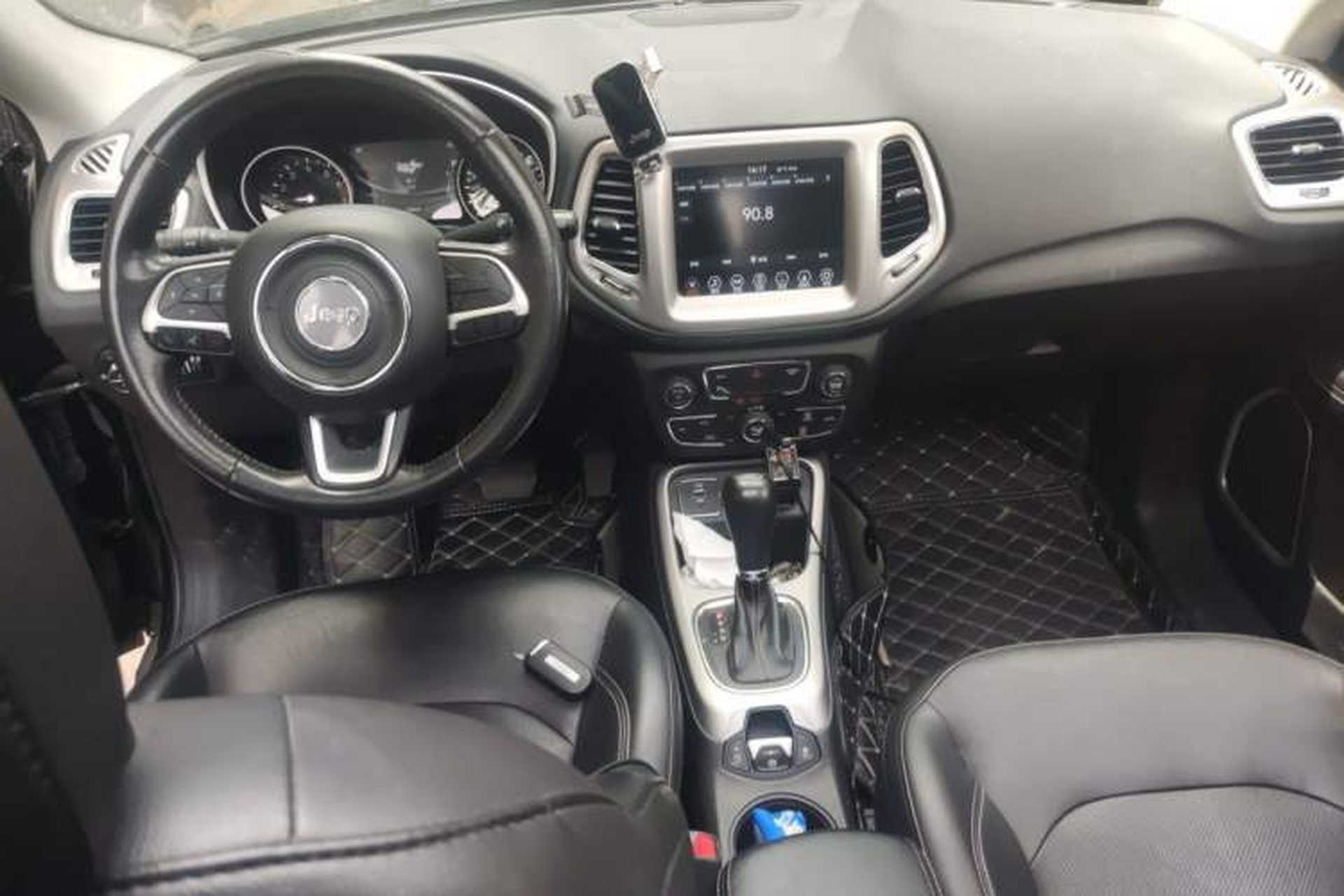 Used Jeep Compass 2017 200T Automatic Enjoyment Version Center Console
