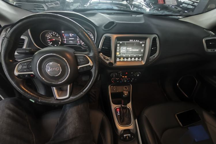 Used Jeep Compass 2017 200T Automatic Family Edition Center Console