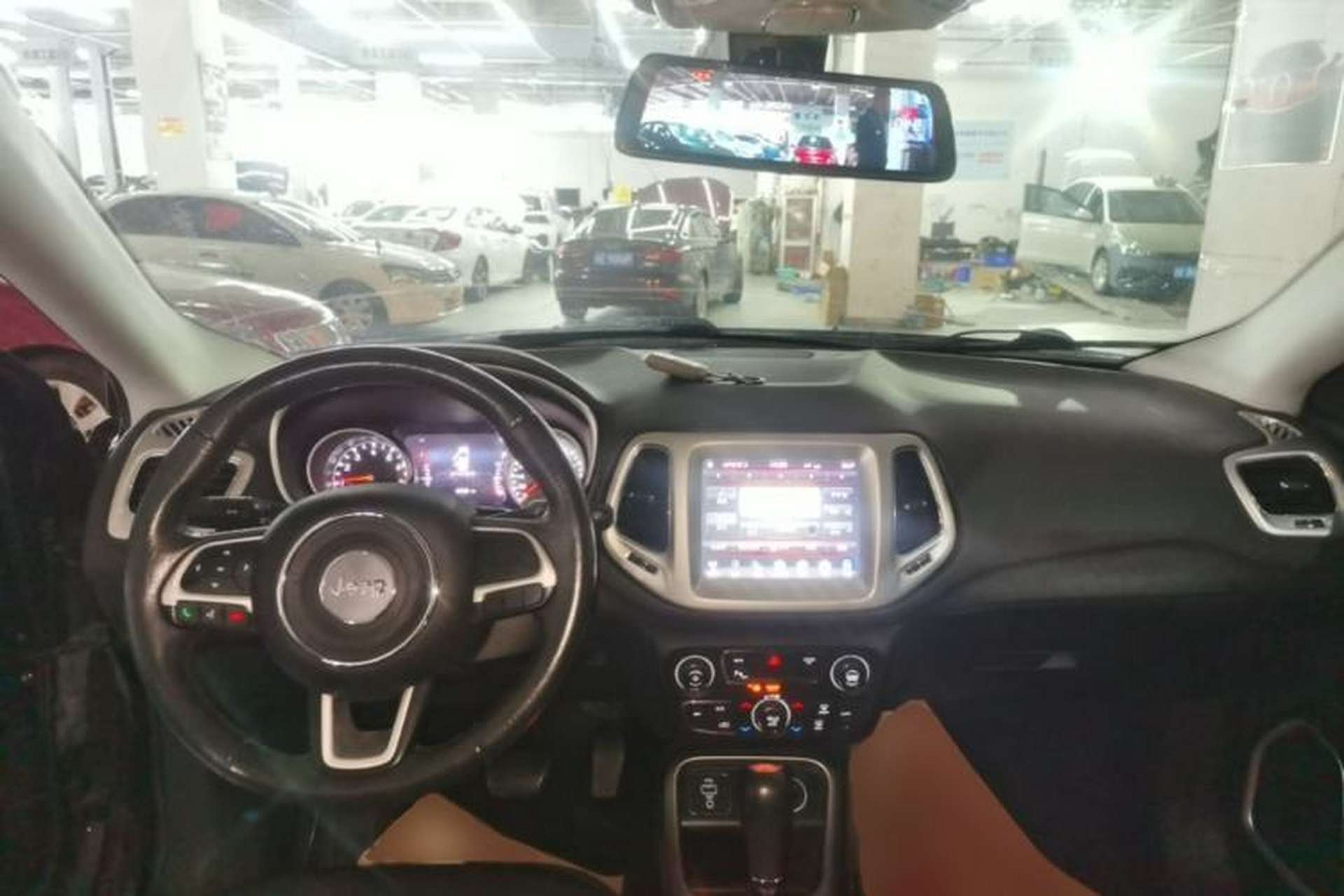Used Jeep Compass 2017 200T Automatic Family Edition Center Console