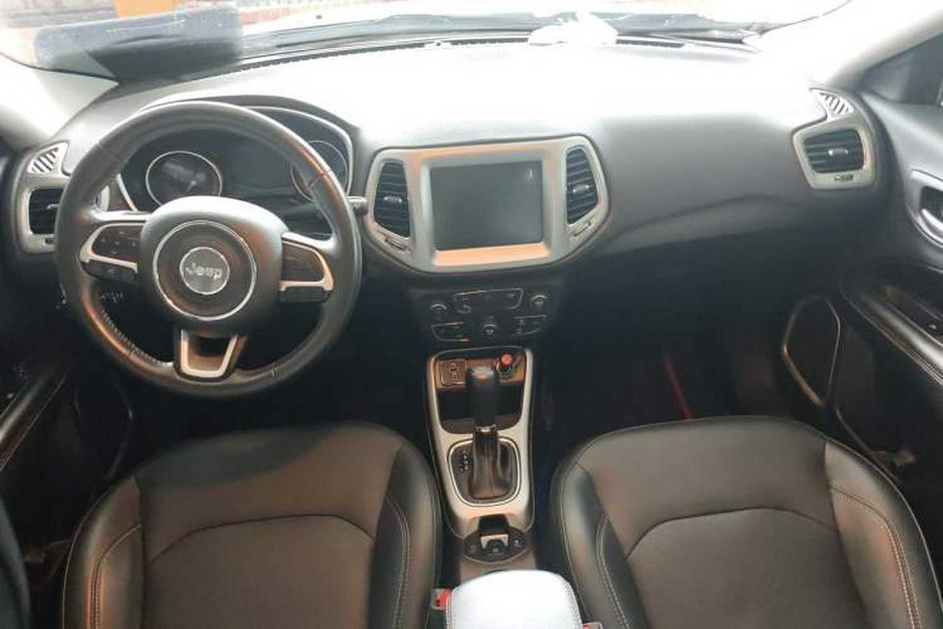 Used Jeep Compass 2017 200T Automatic Family Edition Center Console