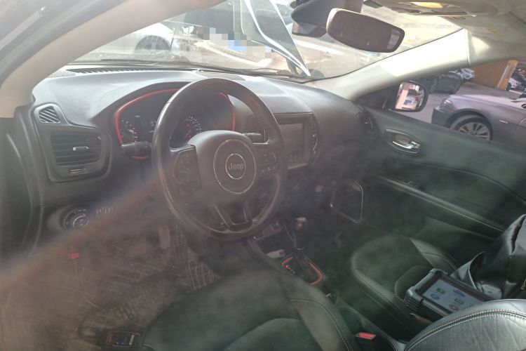 Used Jeep Compass 2017 200T Automatic Family Edition Center Console