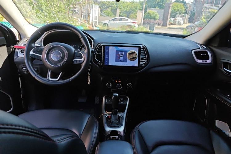 Used Jeep Compass 2017 200T Automatic Enjoyment Edition Center Console