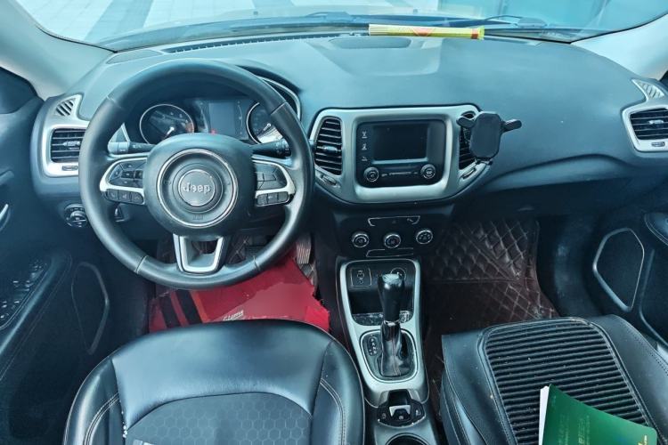 Used Jeep Compass 2017 200T Automatic Enjoyment Version Center Console