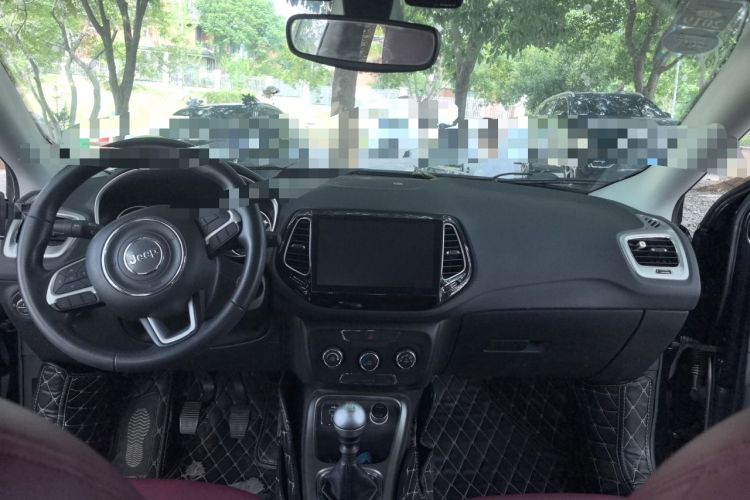 Used Jeep Compass 2017 200T Manual Enjoy Edition Center Console