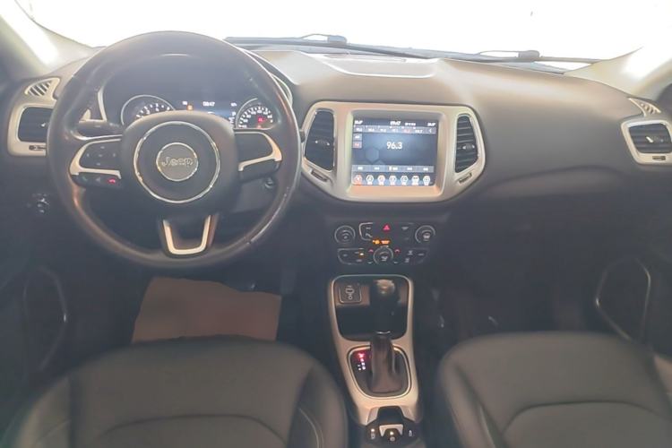 Used Jeep Compass 2017 200T Automatic Family Edition Center Console