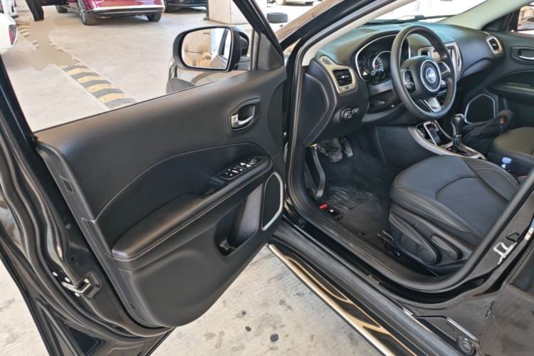 Used Jeep Compass 2017 200T Automatic Family Edition Driver Seat