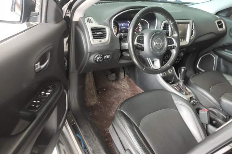Used Jeep Compass 2017 200T Automatic Family Edition Driver Seat