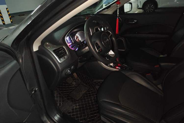 Used Jeep Compass 2017 200T Automatic Enjoyment Version Driver Seat