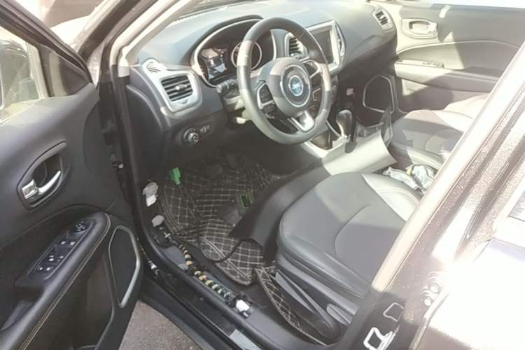 Used Jeep Compass 2017 200T Automatic Family Edition Driver Seat