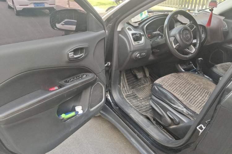 Used Jeep Compass 2017 200T Automatic Family Edition Driver Seat