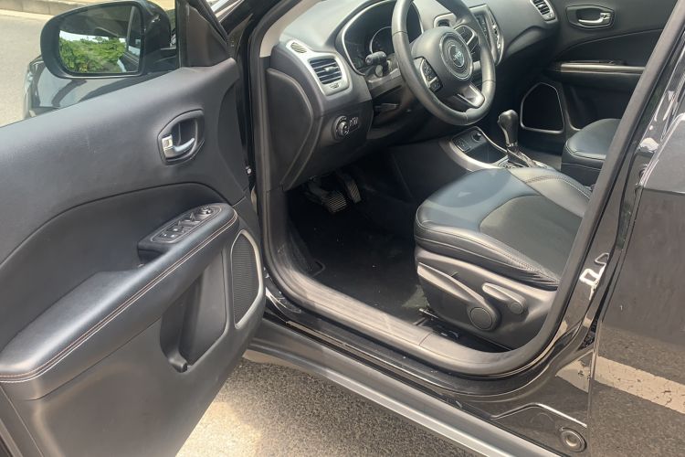 Used Jeep Compass 2017 200T Automatic Comfort Edition Driver Seat