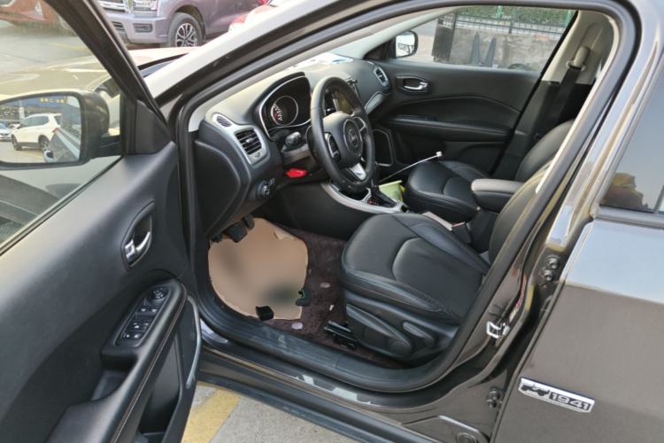 Used Jeep Compass 2017 200T Automatic Family Edition Driver Seat