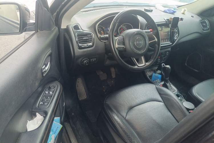 Used Jeep Compass 2017 200T Automatic Prestige Edition Driver Seat