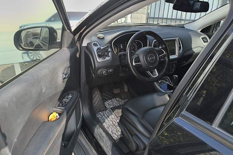 Used Jeep Compass 2017 200T Automatic Family Edition Driver Seat