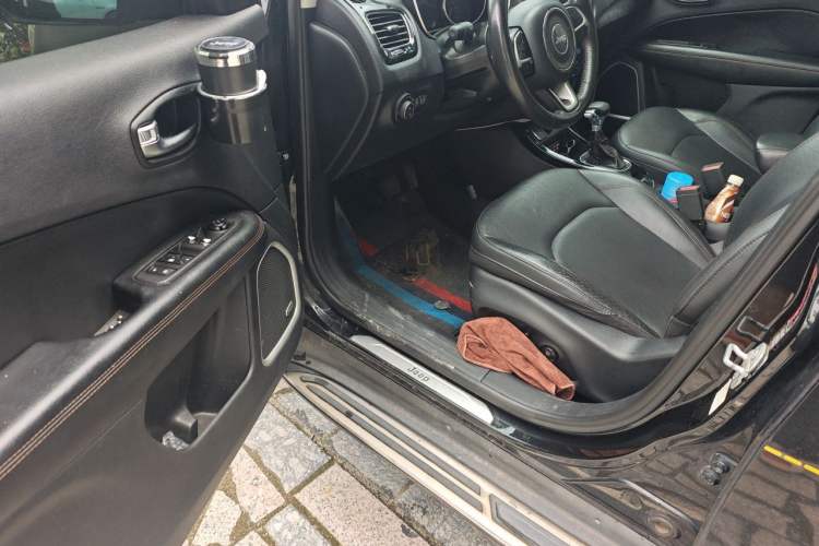 Used Jeep Compass 2017 200T Automatic Prestige Edition Driver Seat