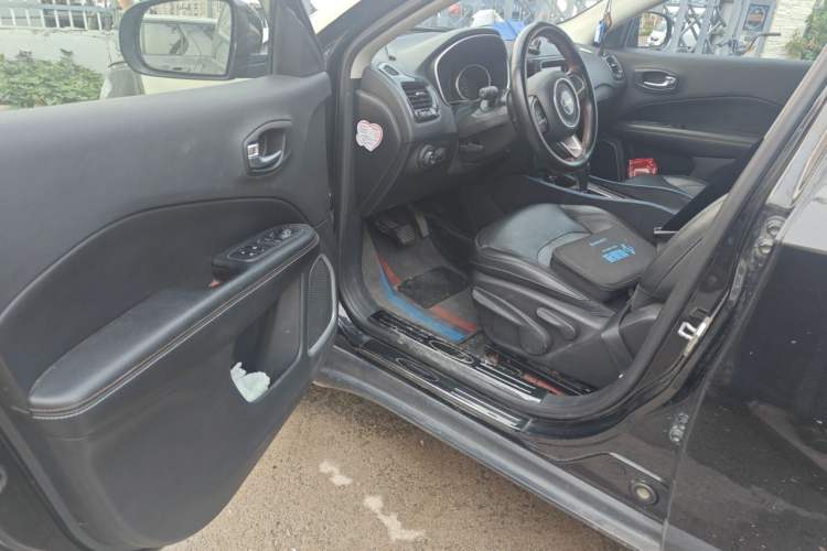 Used Jeep Compass 2017 200T Automatic Family Edition Driver Seat