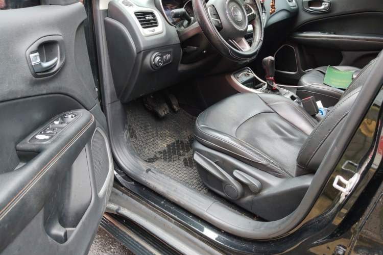 Used Jeep Compass 2017 200T Automatic Family Edition Driver Seat