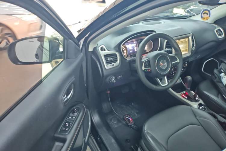 Used Jeep Compass 2017 200T Automatic Family Edition Driver Seat