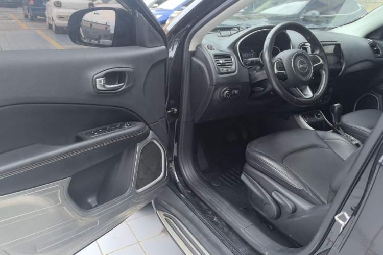 Used Jeep Compass 2017 200T Automatic Family Edition Driver Seat