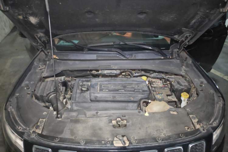 Used Jeep Compass 2017 200T Automatic Family Edition Engine Bay