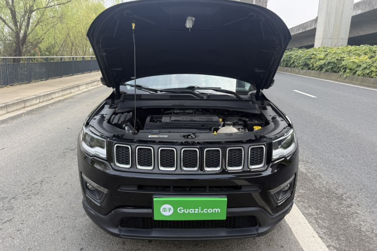 Used Jeep Compass 2017 200T Automatic Family Edition Engine Bay