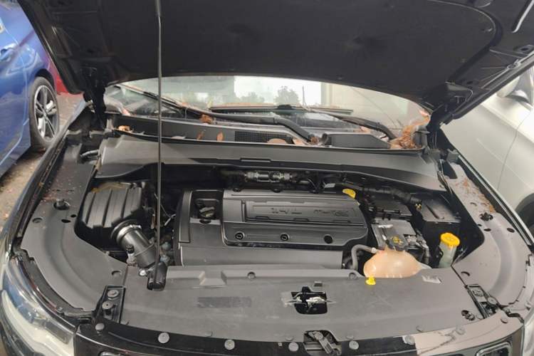 Used Jeep Compass 2017 200T Automatic Family Edition Engine Bay