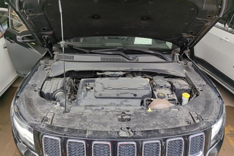 Used Jeep Compass 2017 200T Automatic Family Edition Engine Bay