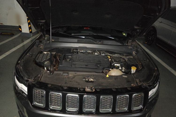 Used Jeep Compass 2017 200T Automatic Enjoyment Version Engine Bay
